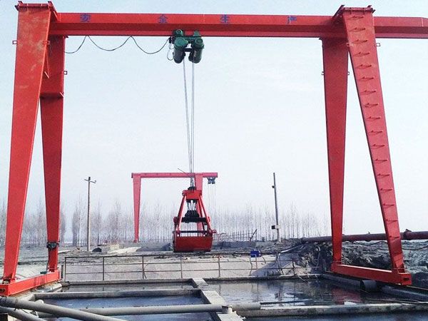 门式抓斗起重机